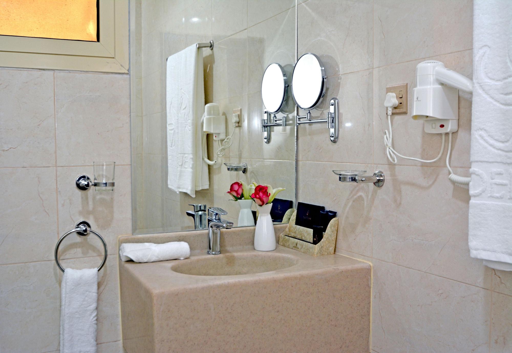 Golden Bujari Alulaya Hotel Эль-Хубар Экстерьер фото