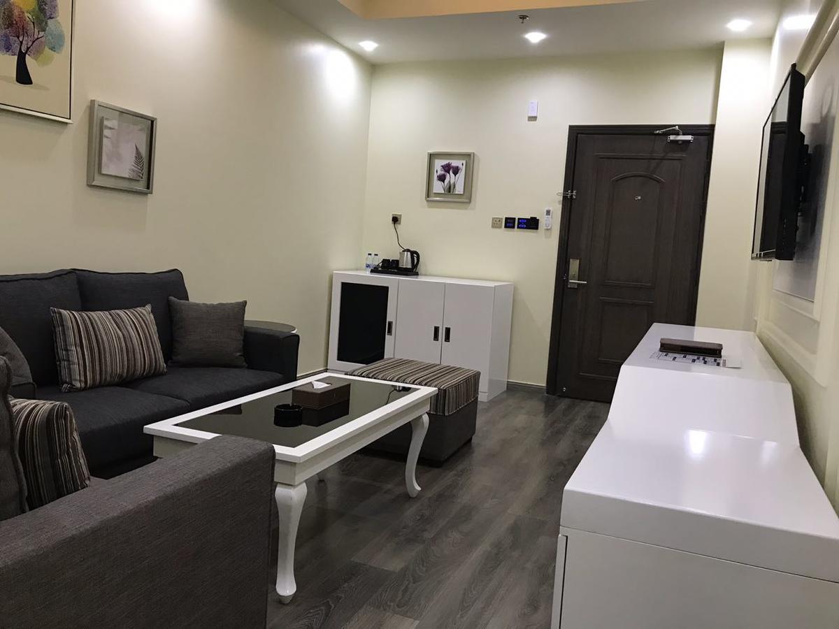 Golden Bujari Alulaya Hotel Эль-Хубар Экстерьер фото